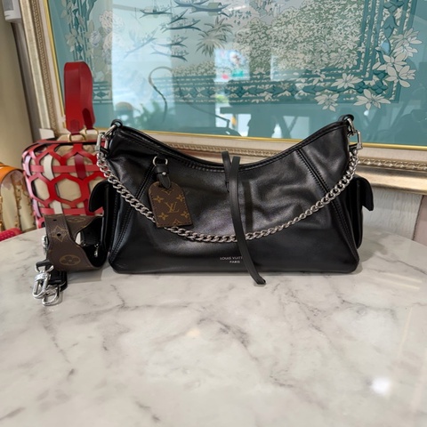 LV 黑牛皮Carry All Cargo Vibe PM銀釦肩斜背黑武士包M24861