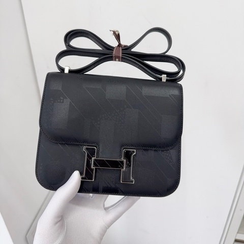 愛馬仕Hermes Mini Constance 康康19斜挎包 限量黑色 暗花琺瑯扣
