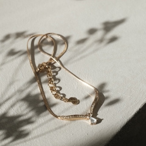 Dior Vintage Christian Dior 1980s 迪奧德國製 梨形水滴璀璨水晶 V字流線鍍金古董項鍊