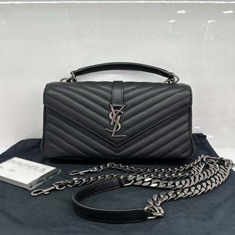 YSL 聖羅蘭 黑銀荔枝皮郵差包 學院包 尺寸：24*17*5 17年