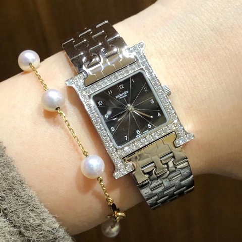 【男女通用✨看起來值10多萬🤣】愛馬仕Hermes Heure H  後鑽H手錶 25mm中號  石英機芯 鋼帶 黑色錶盤