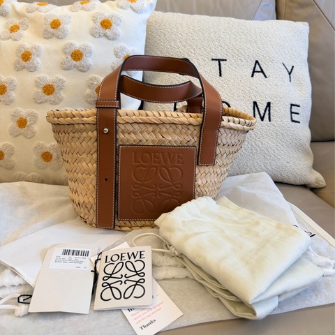 LOEWE Basket棕櫚葉草編籃子手袋小號焦糖色草編包