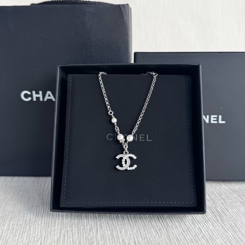 Chanel 香奈兒 25b 雙C珍珠手鏈