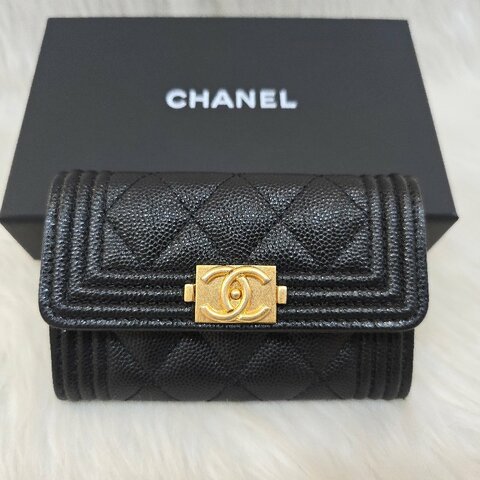 CHANEL 香奈兒 BOY 黑色菱格紋卡夾 金扣 翻蓋名片夾 經典款