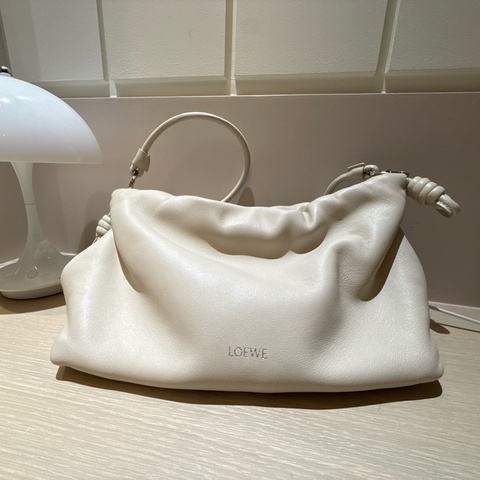 LOEWE Medium Flamenco Purse Soft White 中款 肩背包｜專櫃正品｜附完整配件