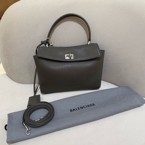 Balenciaga • 經典灰綠色牛皮銀釦Rodeo 小號