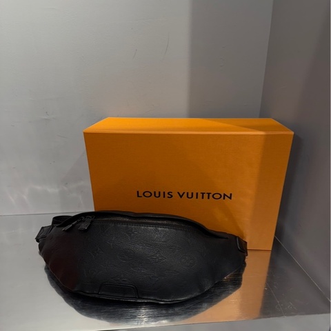 Louis Vuitton Discovery 腰包｜Classic Trend CT精品｜台北東區實體