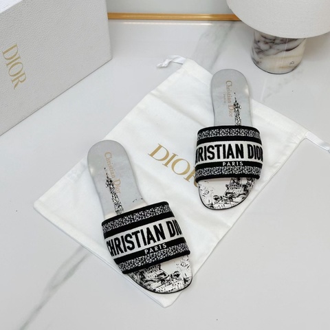 DIOR 迪奧 黑色刺繡休閒拖鞋 尺碼35 配塵袋 🈚盒