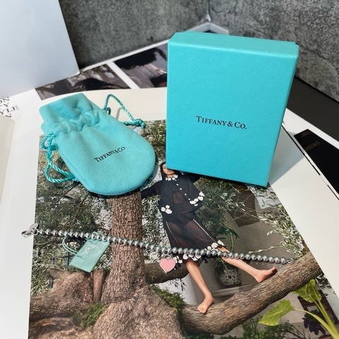 Tiffany 蒂芙尼 手鍊 長度17釐米 搭配粉色琺瑯愛心吊墜