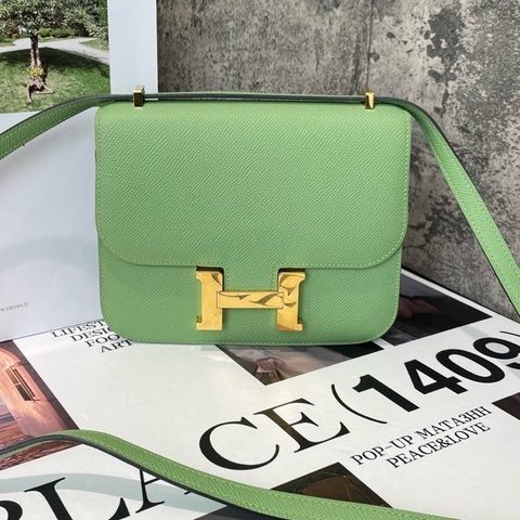 幾乎全新 Hermès 愛馬仕 康康19 牛油果綠  Constance Epsom