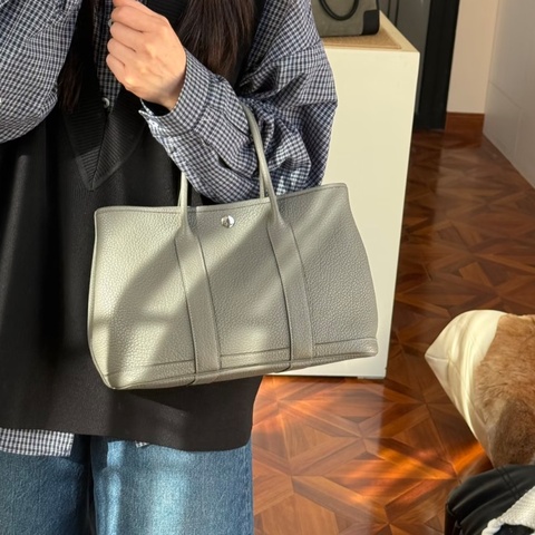 Hermès s愛馬仕🐎 積雨雲灰 Garden Party30 花園包💗99新U刻✨ 尺寸：30×20cm