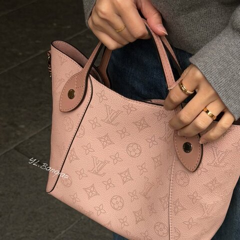 S3490-LV HINA PM 牛皮玉蘭粉手提肩背包 M54353