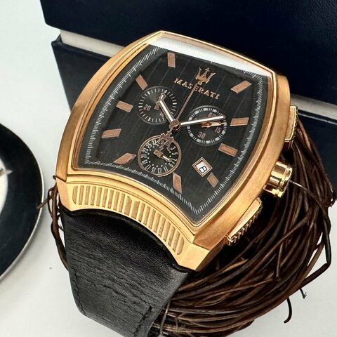 MASERATI手錶,編號R8871605003,42mm, 48mm玫瑰金酒桶形精鋼錶殼,限量絕版酒桶款，值得珍藏