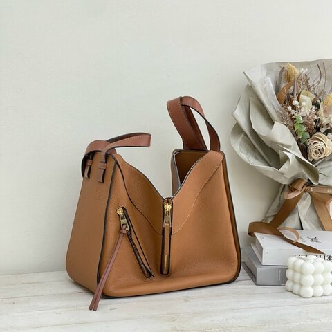 LOEWE Compact Hammock 吊床包 小號