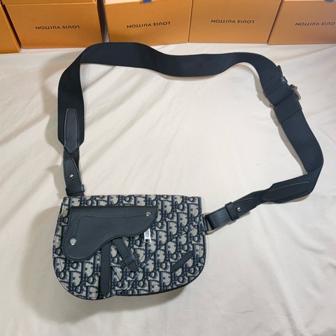 ✨ 近新閒置 dior 迪奧 saddle 滿版老花馬鞍包 肩背 斜背包  Christian Dior