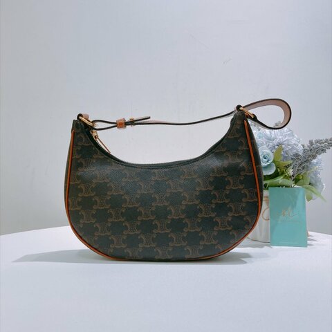 TW4952 Celine 塞琳 腋下包 凱旋門logo 帆布Medium Ava Triomphe Bag