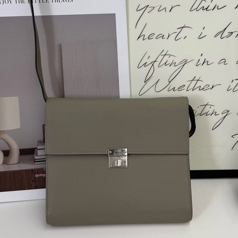 Hermes 愛馬仕  chic16 錫器灰 E皮 C刻 斜挎包