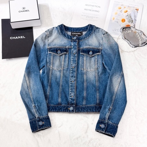 Chanel 牛仔外套