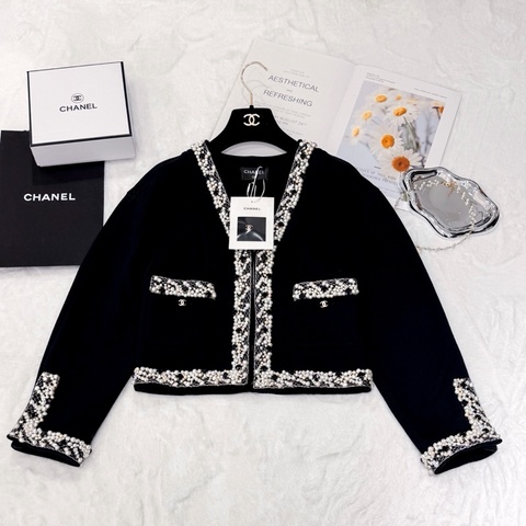 CHANEL 20A高級工藝坊珍珠釘珠短外套