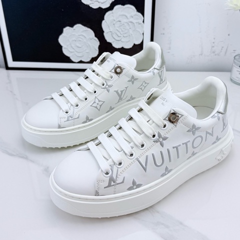 Louis vuitton路易威登 lv time out白色滿印板鞋 35碼