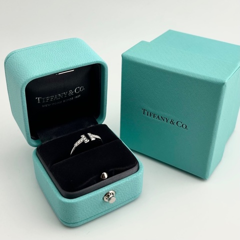 Tiffany 蒂芙尼 開口雙T鑲鑽戒指 18K白金材質 滿鑽璀璨靈動 尺碼50