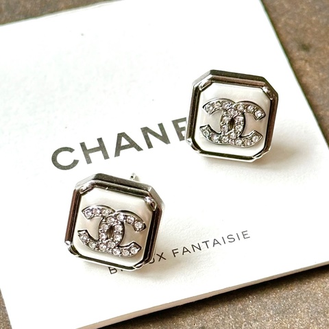 -Chanel/香奈兒 雙C鑲鑽 白色紐扣 方糖 貝母耳釘
