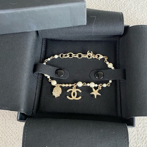 【Fullset適合送禮❤️比Coach便宜的CHANEL✨全網最低價】Chanel/香奈兒  珍珠星星COCO標誌性logo 手鏈