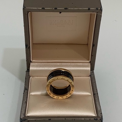 寶格麗/Bvlgari 四環黑陶瓷戒指  圈號：51圈號