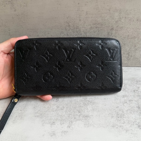 ⭐️五星推薦⭐️ （二手品）LV 壓紋長夾