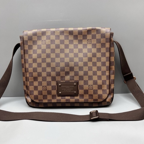 LV 棕棋盤格翻蓋郵差包  尺寸34*30