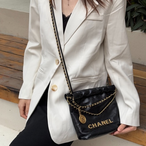 香奈兒黑金 油蠟牛皮 Chanel22 Mini 迷你包 手提包 肩背包 AS3980