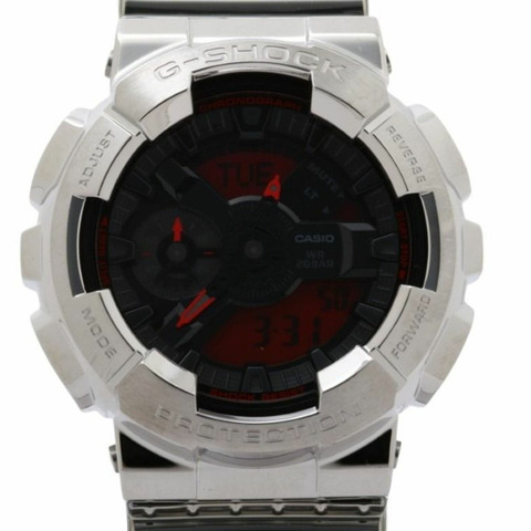 Casio G-SHOCK 精美金屬系列類比/數位雙顯手錶 110 GM-110YRA-8AJF，紅色、黑色、銀色，樹脂/不銹鋼材質，男士款