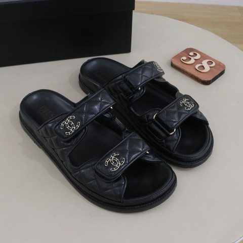 Chanel 香奈兒 24P圓頭一腳蹬一字拖鞋女鞋，38碼