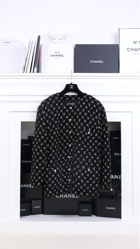 Chanel 80s秀款黑白雪花珍珠扣上衣外套