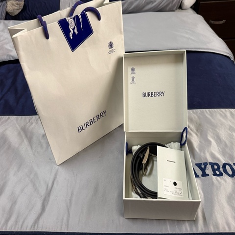 BURBERRY 男士皮帶85cm