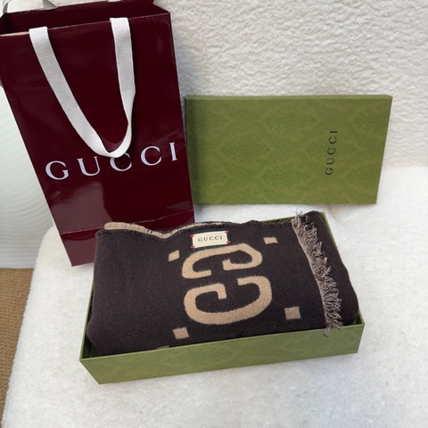 GUCCI 卡其深棕雙面GG緹花羊毛圍巾495592