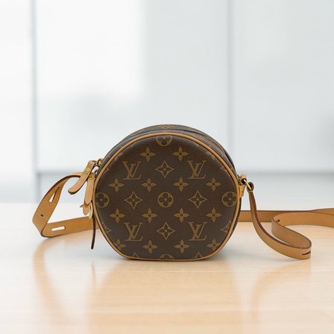 莉亞精品♡ Lv M45149 軟圓餅包 二手美包