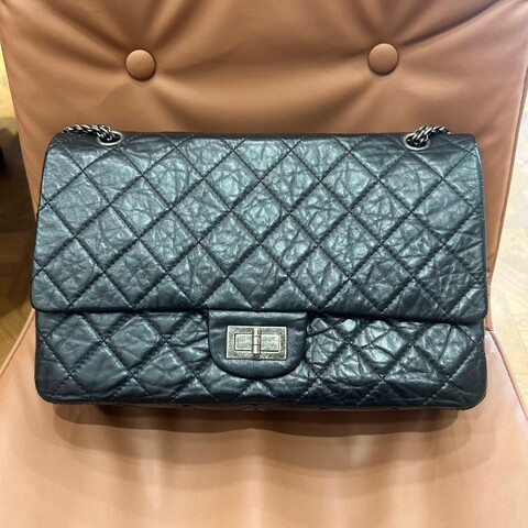 CHANEL 2.55 Reissue