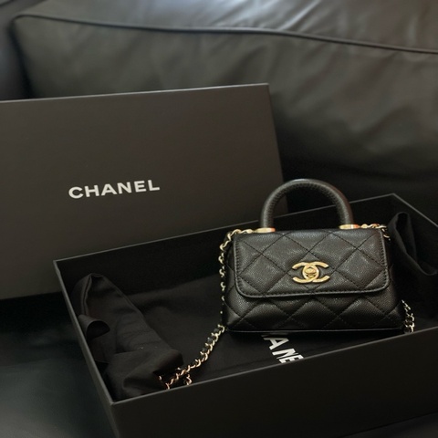 CHANEL香奈兒 CocoHandle超迷你 黑金扣荔枝牛魚子醬