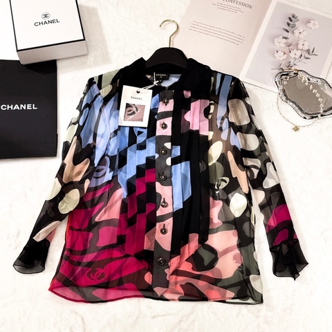 CHANEL 22S Runway彩色幾何印花真絲襯衫 Size38