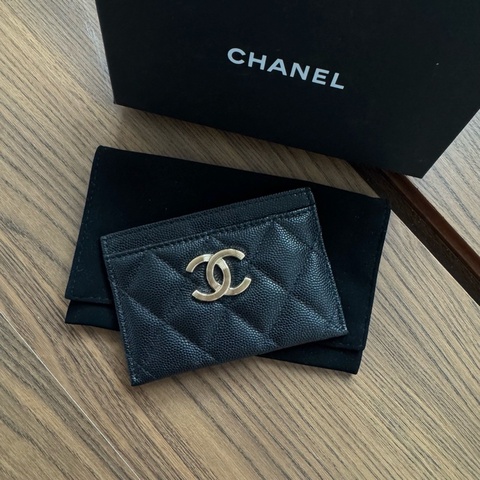 Chanel 季節款賽車系列卡包