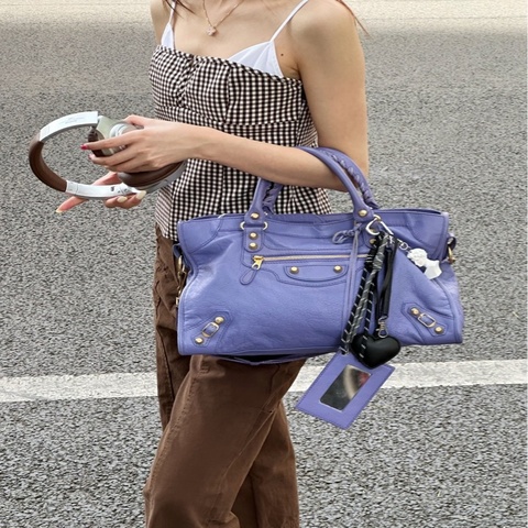 【冷艷淡紫💜全網稀有顏色✨】BALENCIAGA 紫色機車包中號單肩斜挎包 底長38