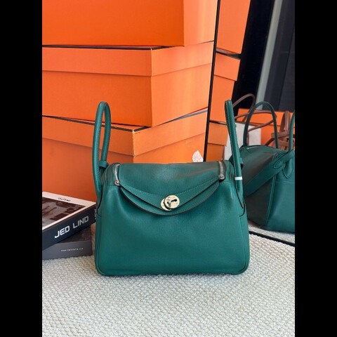 Hermès Lindy 26 in Malachite
Evercolor leather