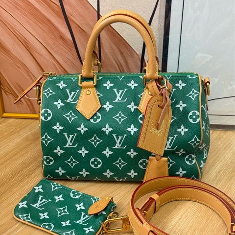 Lv speedy25 p9 綠色💚菲董聯名