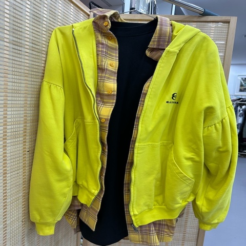 Balenciaga 巴黎世家 三合一連帽衛衣外套 黃色 1碼 內里尺寸：肩60 胸60 長86