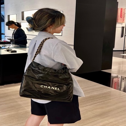 Chanel/香奈兒 22bag 垃圾袋  白字 晶片款  小號 尺寸35*37 *7 沒有子袋 超低價