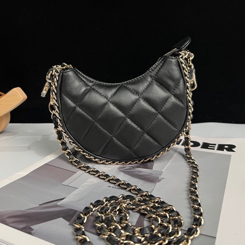 CHANEL香奈兒23P黑金月亮包mini 芯片款 菱格羊皮 尺寸10.5*9