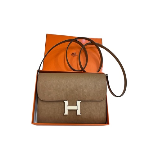 Hermès Constance Togo Epsom FERMOIR LAQUE FIJI CHAI/NATA 奶茶色琺瑯扣子