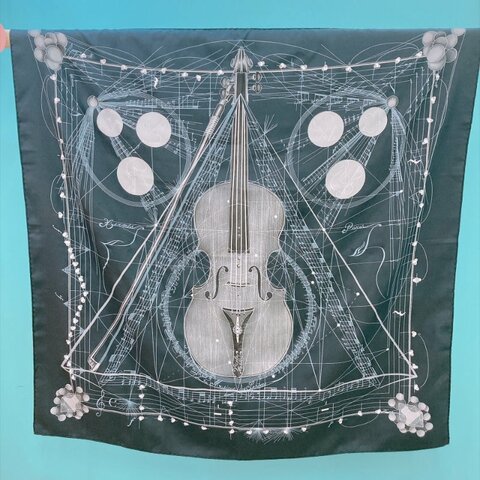 MS0815	Hermes 愛馬仕小提琴圖案方巾 Scarf 90x90cm La Musique des Spheres Black, White and Grey