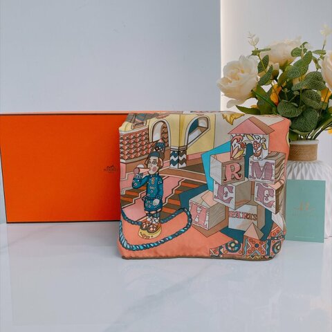 MS0817	Hermes 愛馬仕房子方巾 Scarf 90x90cm Russian Zabavushka Multicolor